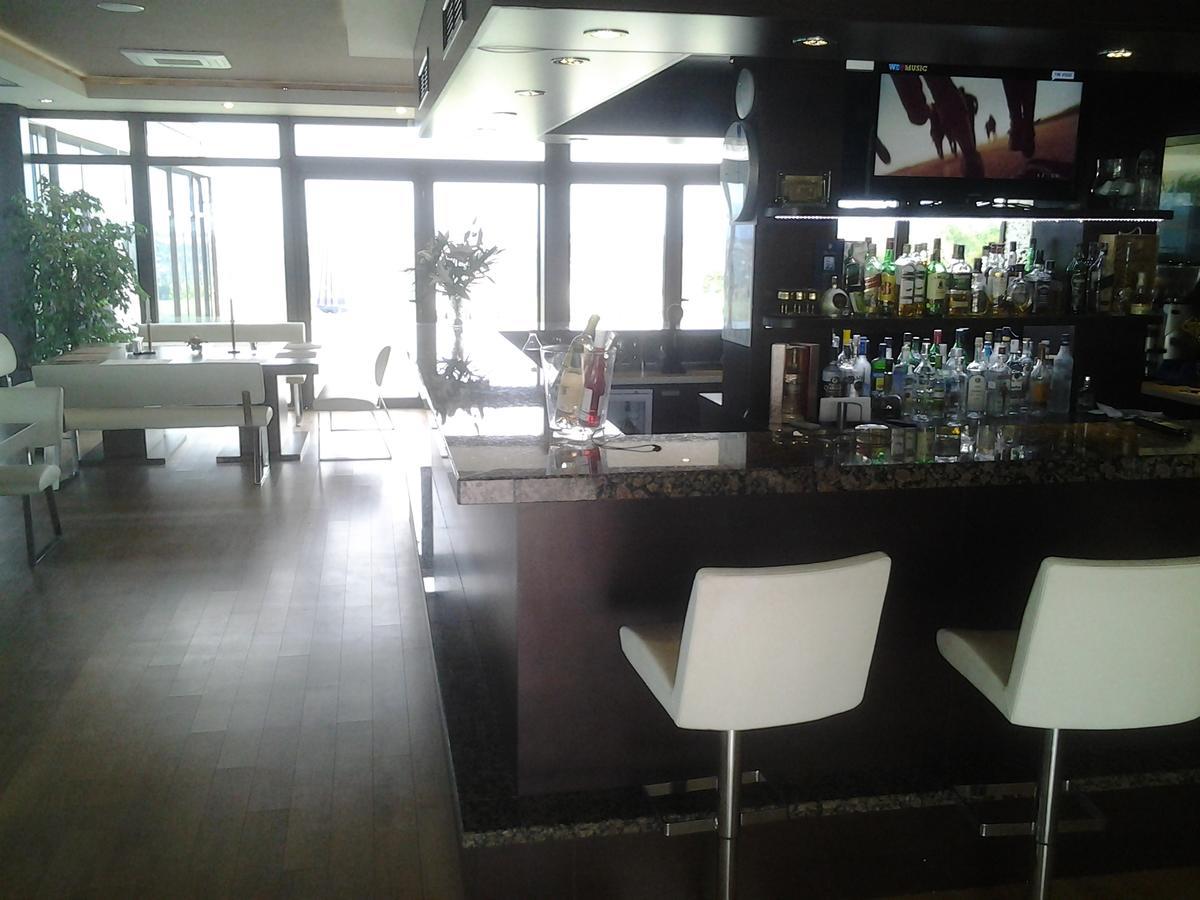 Hotel Villa Ekaterina Vakarel Buitenkant foto