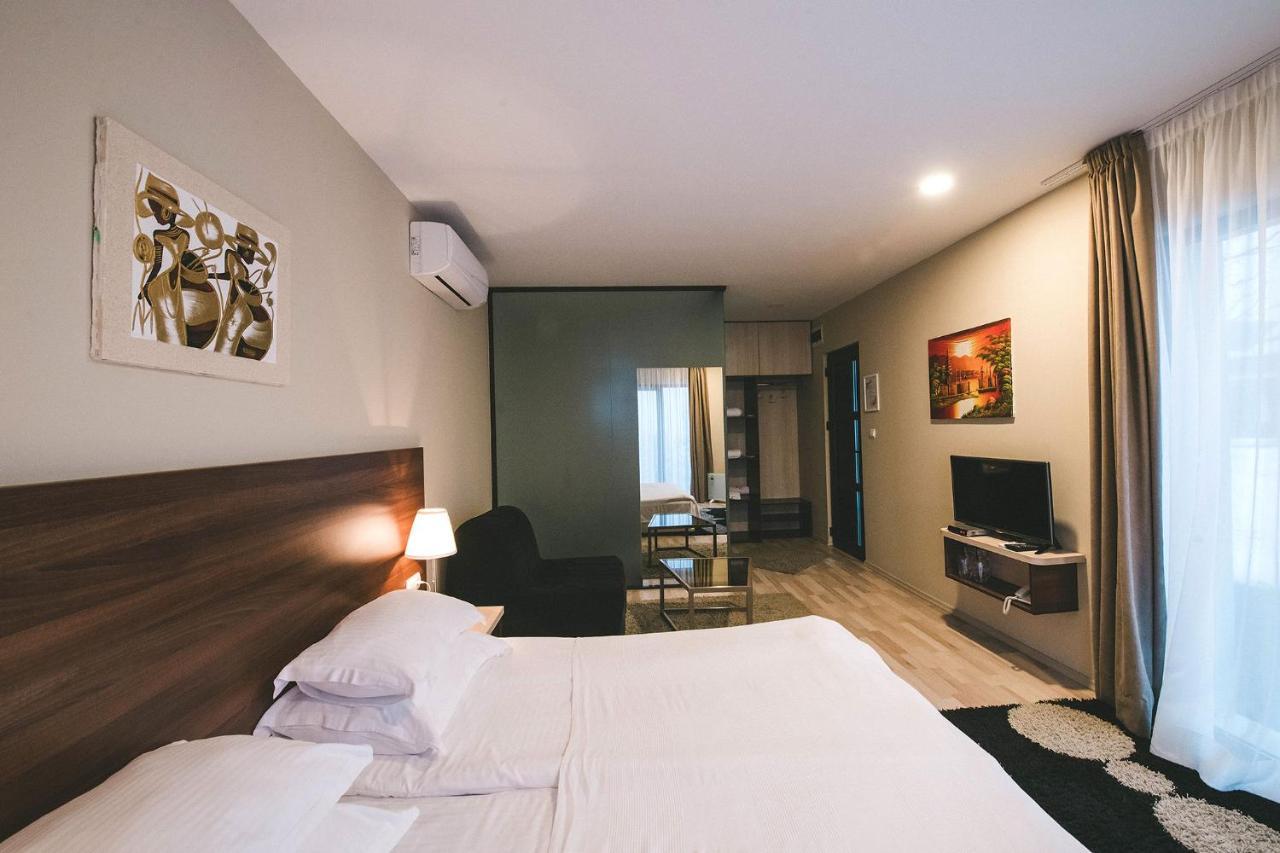 Hotel Villa Ekaterina Vakarel Buitenkant foto